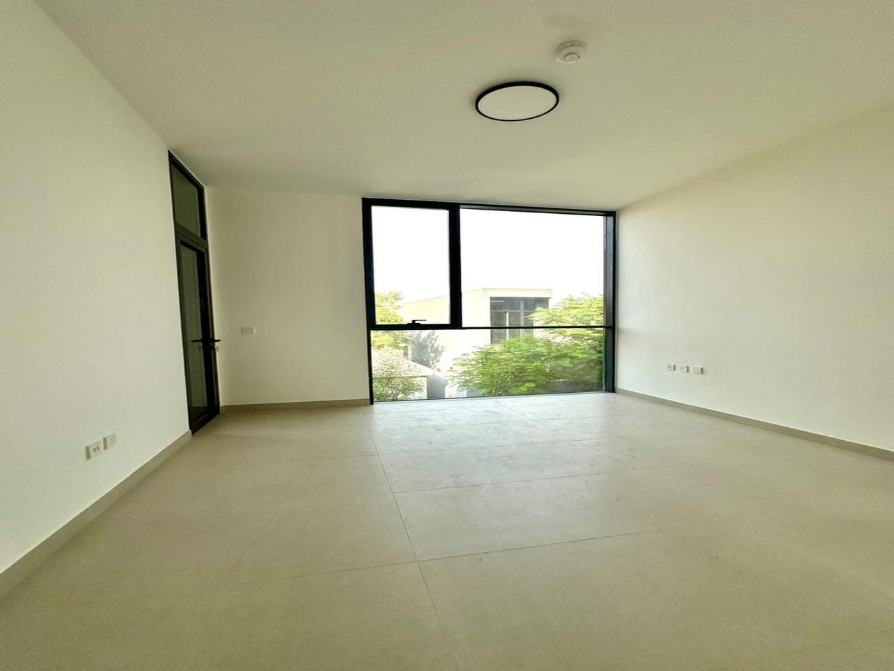 Robinia Corner Townhouse